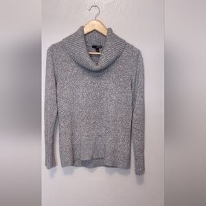 a.n.a Gray With‎ Silver Cowl Neck Sweater Size Petite Large
